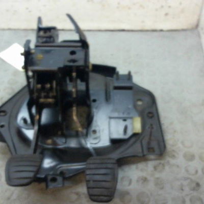 Pedale de frein Renault CLIO II (BB_, CB_) 1.6 16v (bb01, bb0h, bb0t, bb14, bb1d, bb1r, bb2kl, bb3g... (1998-2005)