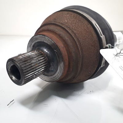 Transmission avant droite Audi Q3 (8UB, 8UG) 2.0 tdi (2011-2018)