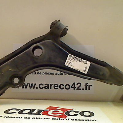 Triangle inf avd SKODA FELICIA