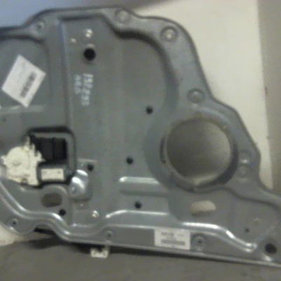 Mecanismemoteur leve-glace arg Volkswagen TOURAN (1T1, 1T2) 2.0 tdi (2003-2010) 5 portes