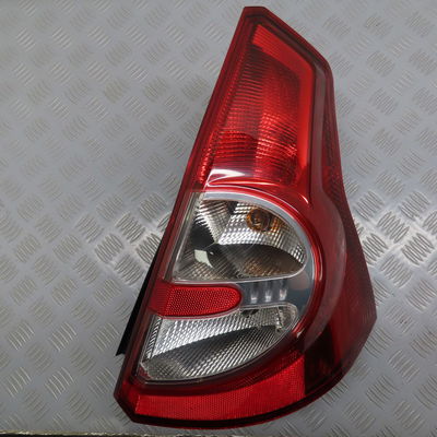 Feu arrière droit Dacia SANDERO 1.5 dci (2010)