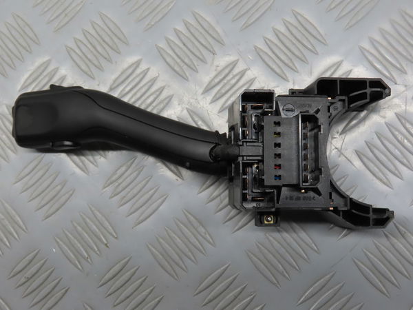 Commande essuie glace Volkswagen GOLF IV (1J1) 1.9 tdi (1997-2004)