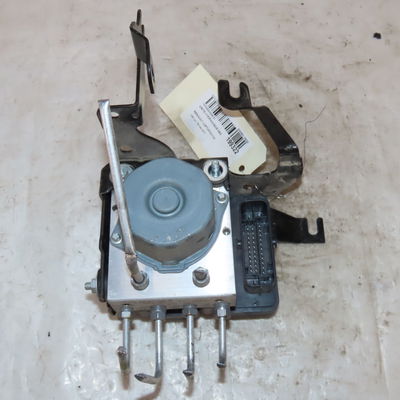 Unité hydraulique abs Renault CAPTUR I (J5_, H5_) 1.5 dci 90 (2013) 5 portes