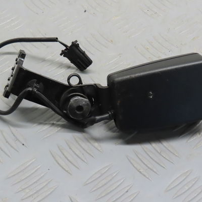 Ancrage ceinture arrière gauche Audi A1 (8X1, 8XK) 1.4 tfsi (2011-2015) 3 portes