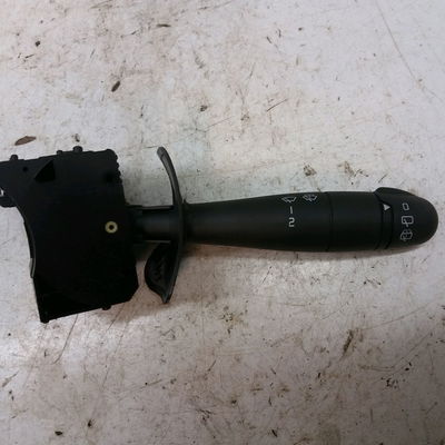 Commande essuie glace Dacia SANDERO 1.5 dci (2010)