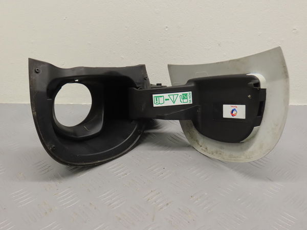 Portillon carburant aile arg Citroën C4 CACTUS 1.2 thp 110 (2014)