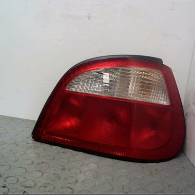 Feu arrière droit Renault MEGANE I (BA0-1_) 1.4 16v (ba0d, ba1h, ba0w, ba10) (1999-2003)