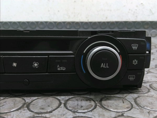 Commande de chauffage Bmw 1 (E87) 116 d (2009-2011)