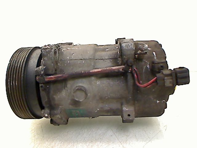 Compresseur air conditionne Volkswagen GOLF III (1H1) 2.0 gti 16v (1992-1997)