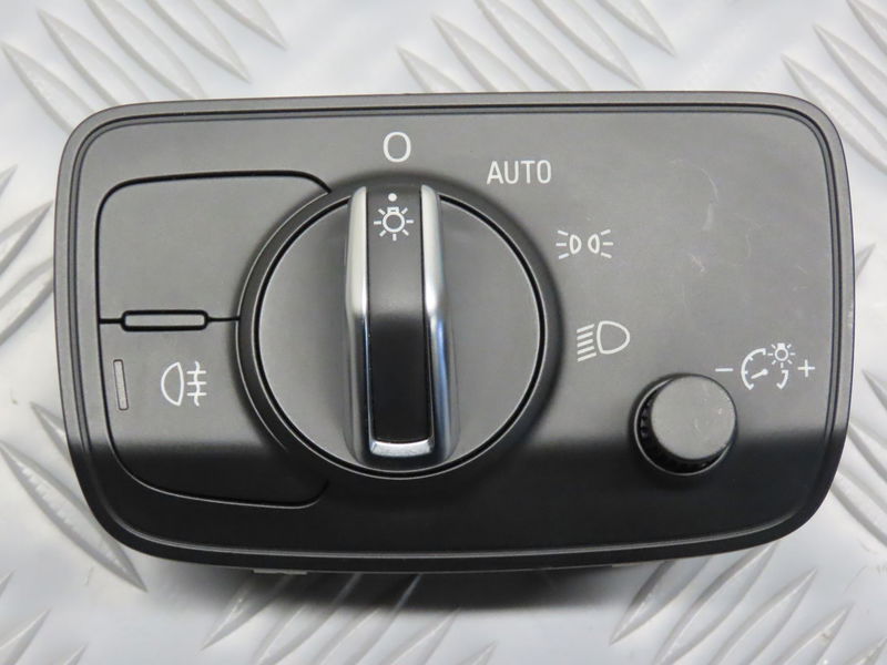 Commande eclairage Audi A3 (8V1, 8VK) S3 quattro (2013-2014)