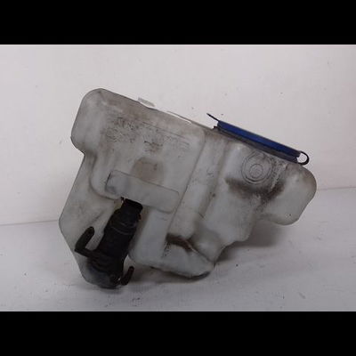 Reservoir lave-glace avant Mercedes-benz CLASSE A (W169) A 160 cdi (169.006, 169.306) (2004-2012)