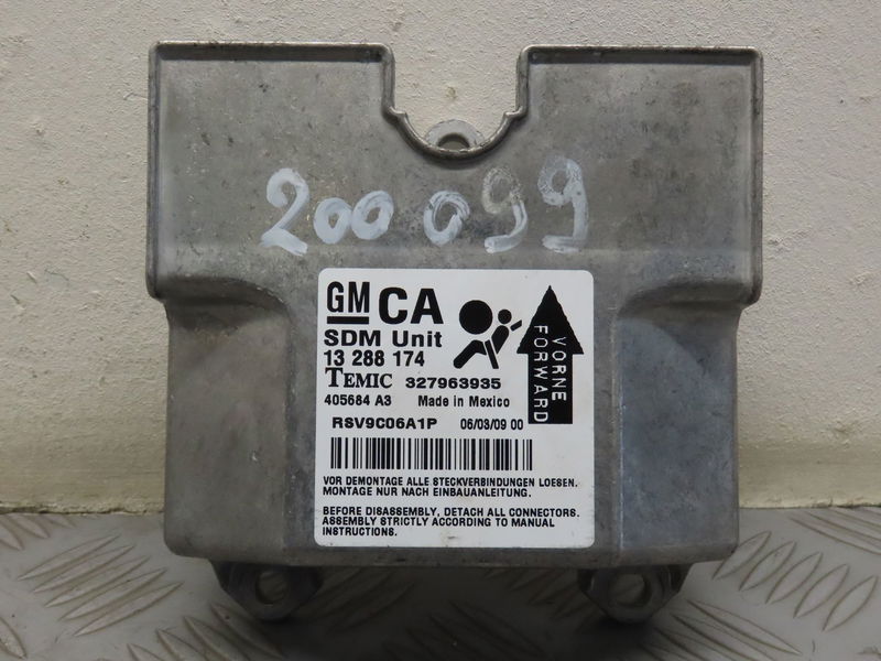 Boitier pyrotechnique Opel ASTRA H GTC (A04) 1.7 cdti (l08) (2005-2010)