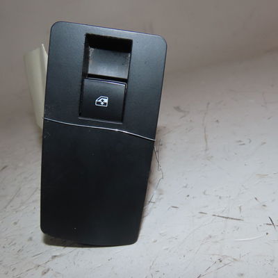 Commande lève-glace porte avant droite Opel INSIGNIA A (G09) 1.6 cdti (68) (2015-2017)