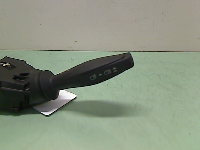 Commande clignotant FORD FIESTA