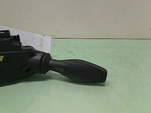 Commande clignotant FORD FIESTA