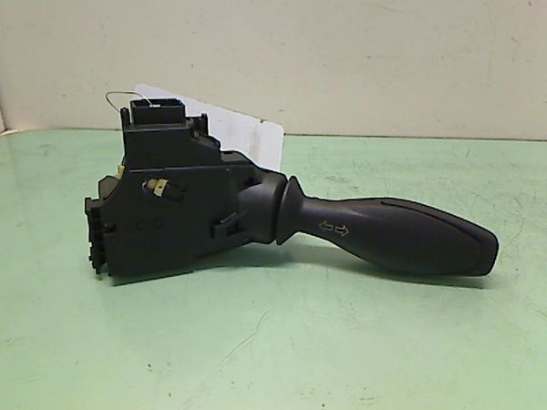 Commande clignotant FORD FIESTA