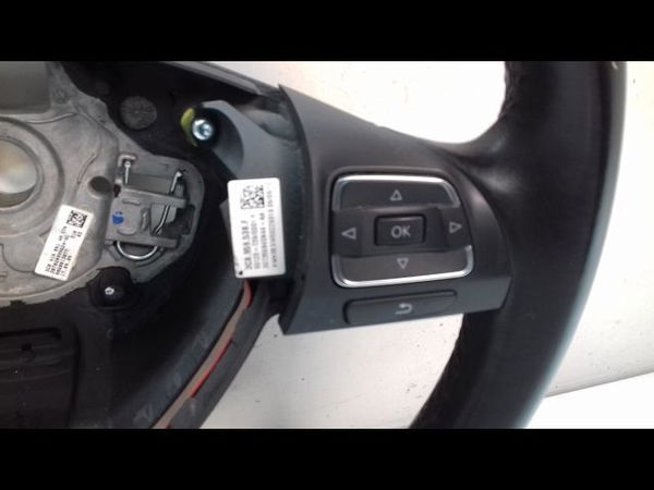 Volant de direction Volkswagen GOLF VI (5K1) 2.0 tdi (2008-2013) 5 portes