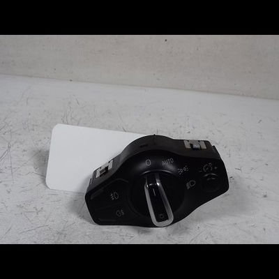 Interrupteur commande de phares Audi A4 B8 Avant (8K5) 2.0 tdi (2008-2015)