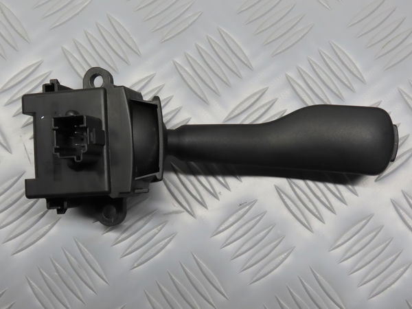 Commande clignotant Bmw 3 Touring (E46) 318 d (2002-2003)