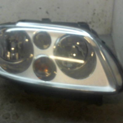 Phare droit Volkswagen TOURAN (1T1, 1T2) 1.9 tdi (2003-2004)