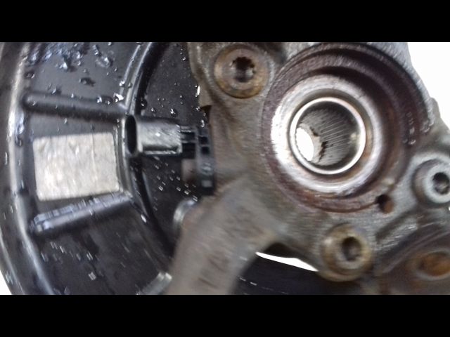 Fusee avg Volkswagen TOURAN (1T3) 2.0 tdi (2010-2015) 5 portes