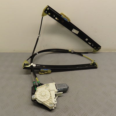 Mecanisme  moteur lève-glace avant droit Audi A1 (8X1, 8XK) 1.4 tfsi (2011-2015) 3 portes