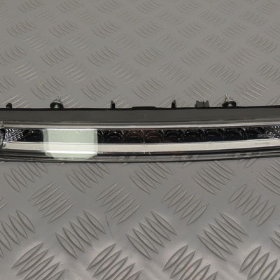 Feux stop supplementaire Peugeot 2008 I (CU_) 1.2 thp 110 - puretech 110 (2015) 5 portes