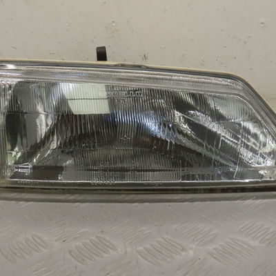 Phare droit Peugeot 106 I (1A, 1C) 1.0 (1991-1996)