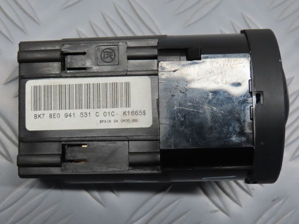 Commande eclairage Audi A4 B7 Avant (8ED) 2.0 tdi 16v (2004-2008)