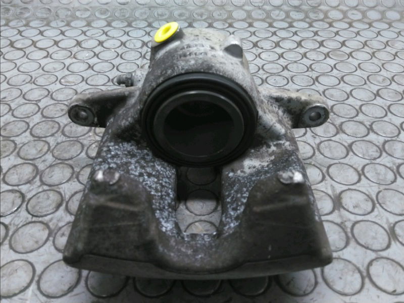 Etrier de frein avant droit Mercedes-benz CLASSE C (W204) C 200 cdi (204.007, 204.006) (2007-2009)
