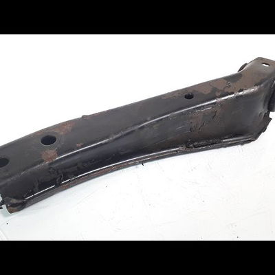 Triangle inf avg Opel CORSA A 3-5 portes (S83) 1.3 s (f08, m08, f68, m68) (1982-1989)