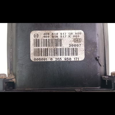 Unité hydraulique abs AUDI S8