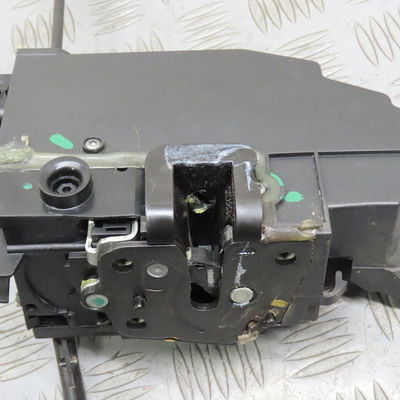 Serrure porte avd CITROEN C4