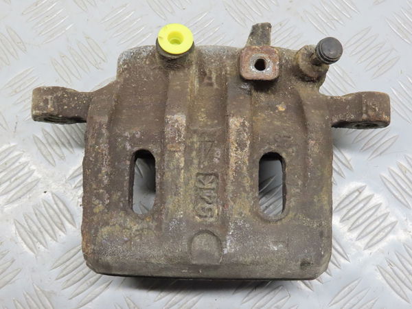 Etrier de frein avant droit MITSUBISHI PAJERO