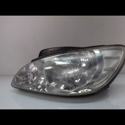 Phare gauche Hyundai GETZ (TB) 1.5 crdi (2003-2005)