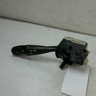 Commande clignotant Toyota COROLLA (_E12_) 2.0 d-4d (cde120_) (2002-2006)