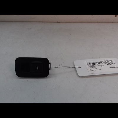 Commande lève-glace porte avant droite Audi A2 (8Z0) 1.4 tdi (2000-2005) 5 portes