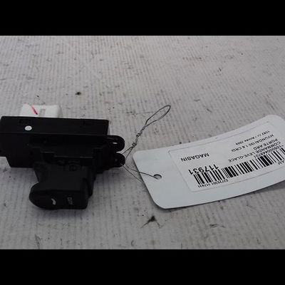 Commande leve-glace porte arrière droite Hyundai I30 (FD) 1.6 crdi (2007-2011)