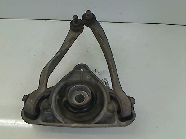 Triangle sup avd AUDI A4