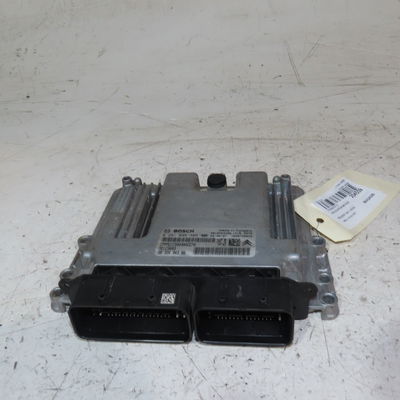 Calculateur moteur Peugeot 308 II (LB_, LP_, LW_, LH_, L3_) 1.5 bluehdi 130 (2017-2021)