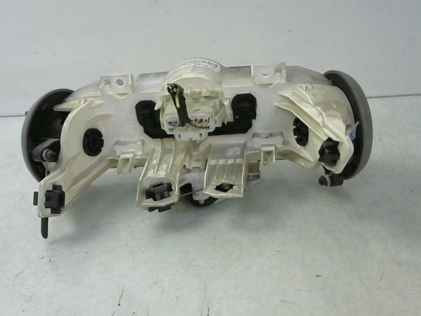 Commande de chauffage Toyota AYGO (_B1_) 1.4 hdi (wnb10_) (2005-2010)