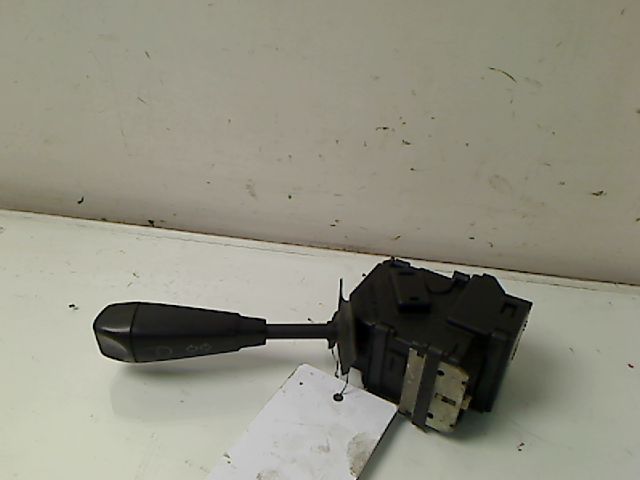 Commande clignotant PEUGEOT 205