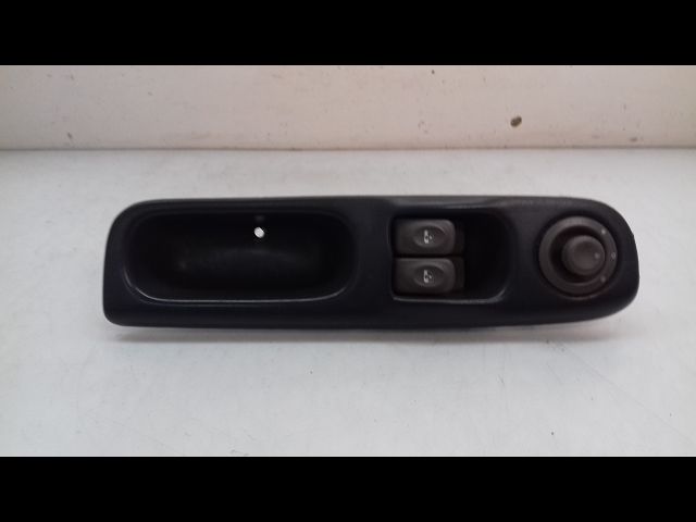 Commande lève-glace porte avant gauche Renault TWINGO I (C06_) 1.2 lpg (2003-2007)