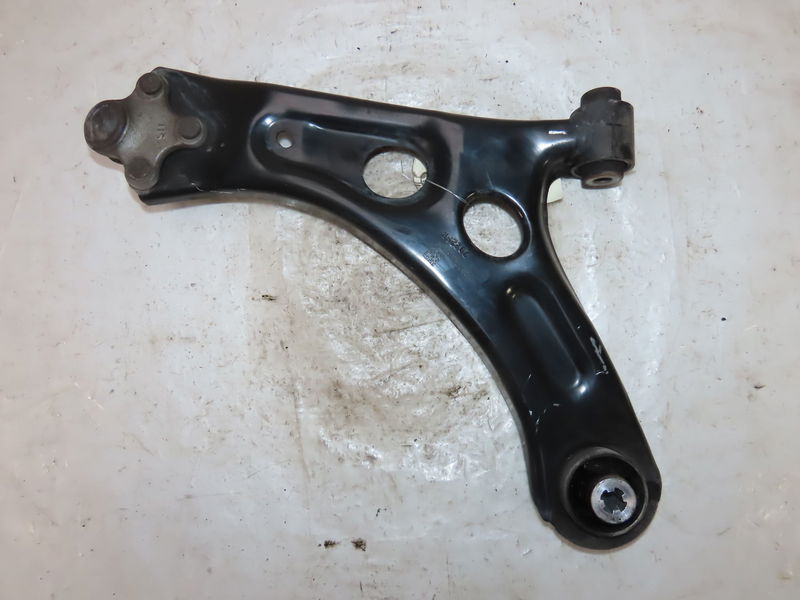 Triangle inf avd Peugeot 208 II (UB_, UP_, UW_, UJ_) 1.2 puretech 100 (2019) 5 portes