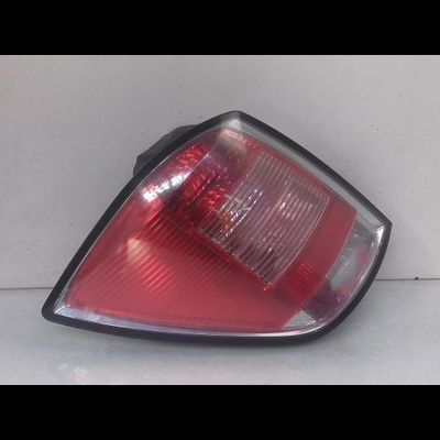 Feu arrière gauche Opel ASTRA H Break (A04) 1.6 (l35) (2004-2010)
