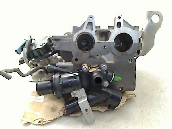 Culasse diesel Ford C-MAX II (DXA-CB7, DXA-CEU) 2.0 tdci (2010-2019)