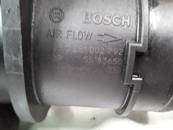 Debimetre air Alfa romeo 147 (937_) 1.9 jtdm 8v (937.axd1a, 937.axu1a, 937.bxu1a) (2005-2010)