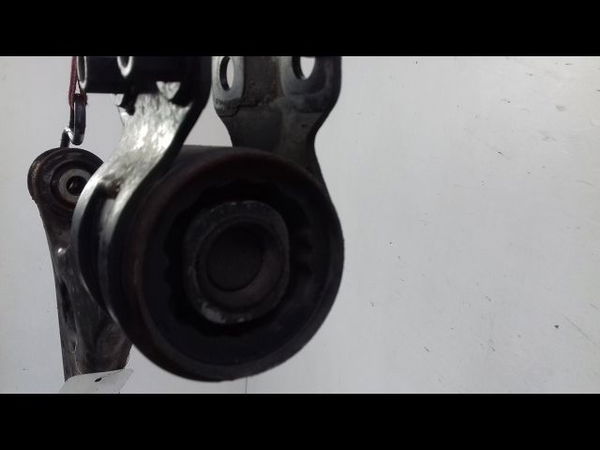 Triangle inf avg Volvo C30 (533) 1.6 d (2006-2012)