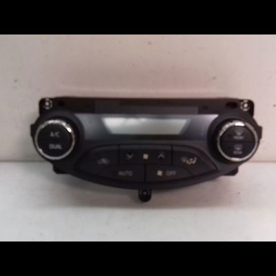 Commande de chauffage Toyota YARIS (_P13_) 1.5 hybrid (nhp130_) (2012)