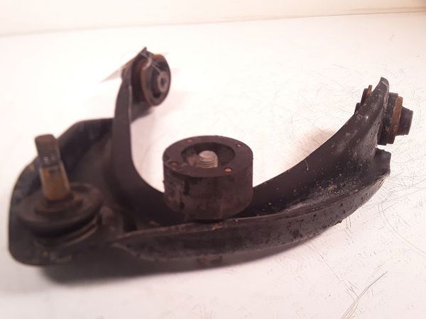 Triangle sup avg Mazda 6 Hatchback (GG) 2.0 (gges) (2002-2007)